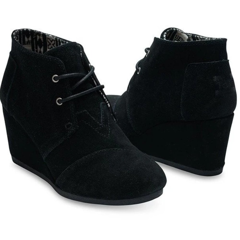 TOMS Women's Black Suede Desert Wedges 10006248